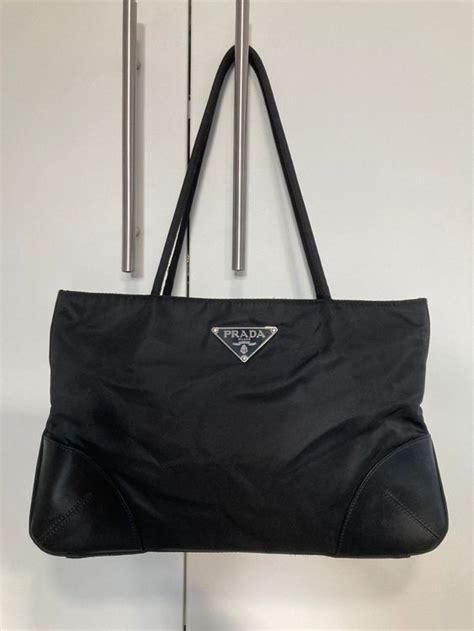 gefälschte prada tasche kaufen|prada tasche nylon.